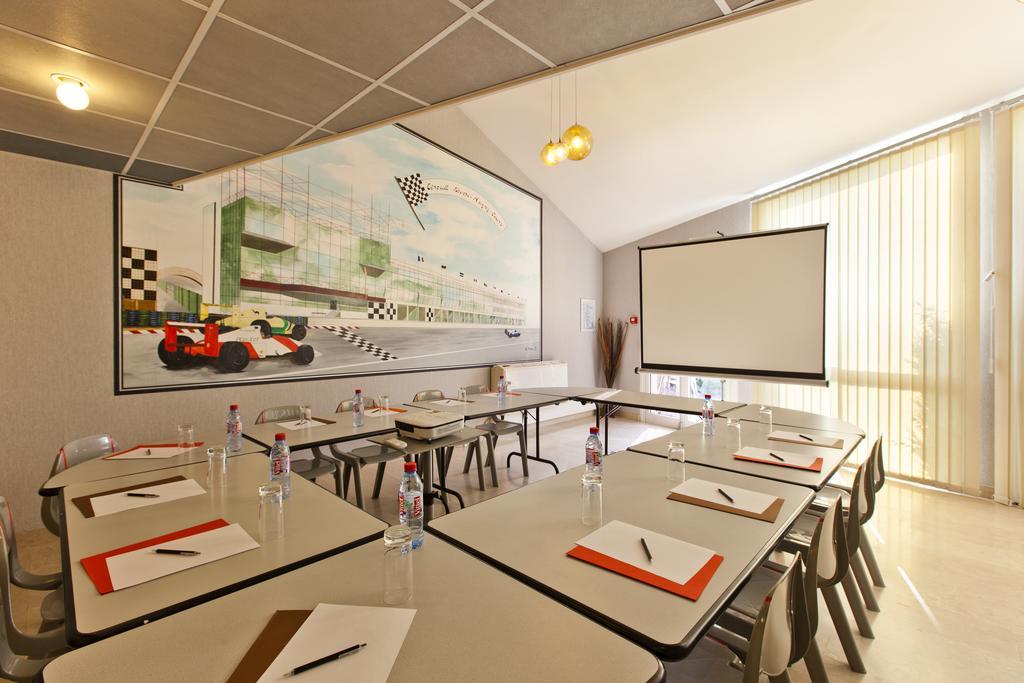 Cit'Hotel Du Circuit Magny-Cours Dış mekan fotoğraf