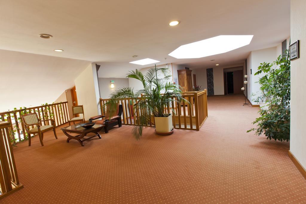 Cit'Hotel Du Circuit Magny-Cours Dış mekan fotoğraf